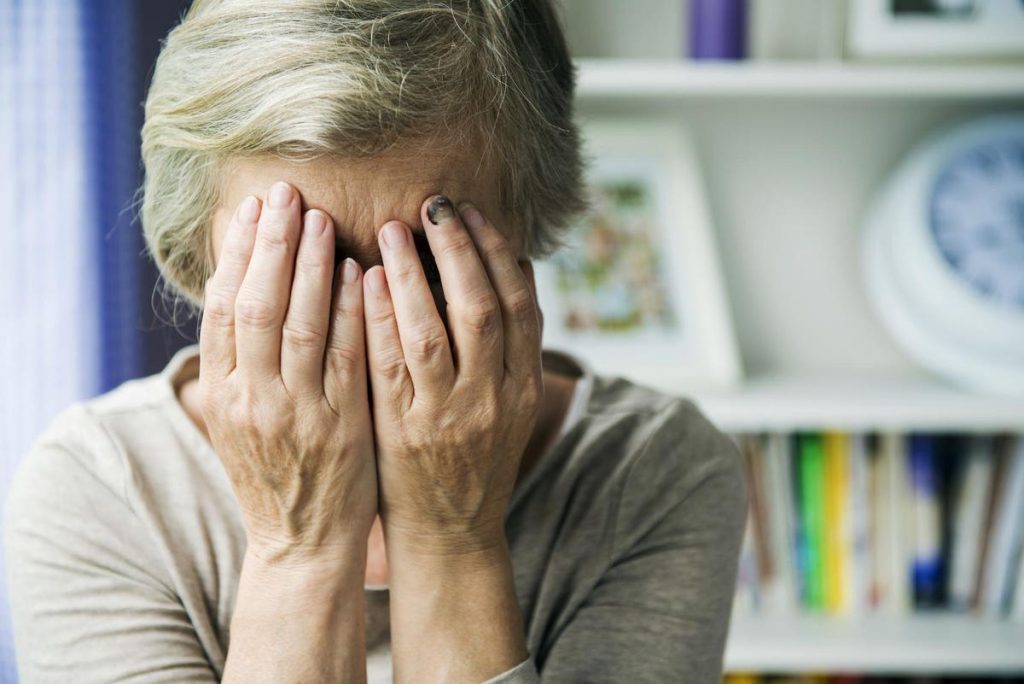 What To Do If Your Aging Parents Are In The ‘Loneliness Pandemic