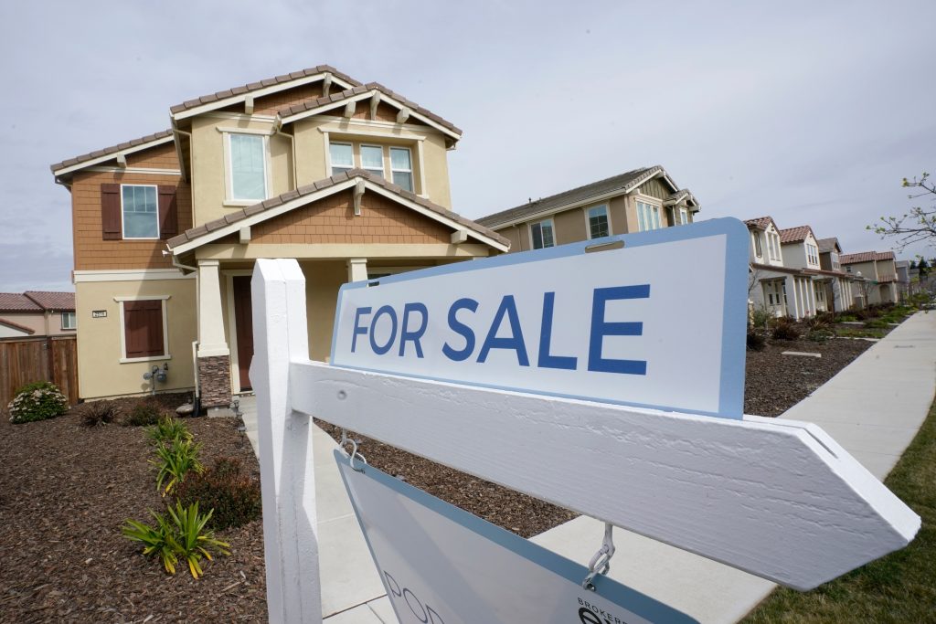 Experts for top mortgage lenders debunk biggest myth about Biden’s rule punishing homebuyers with good credit