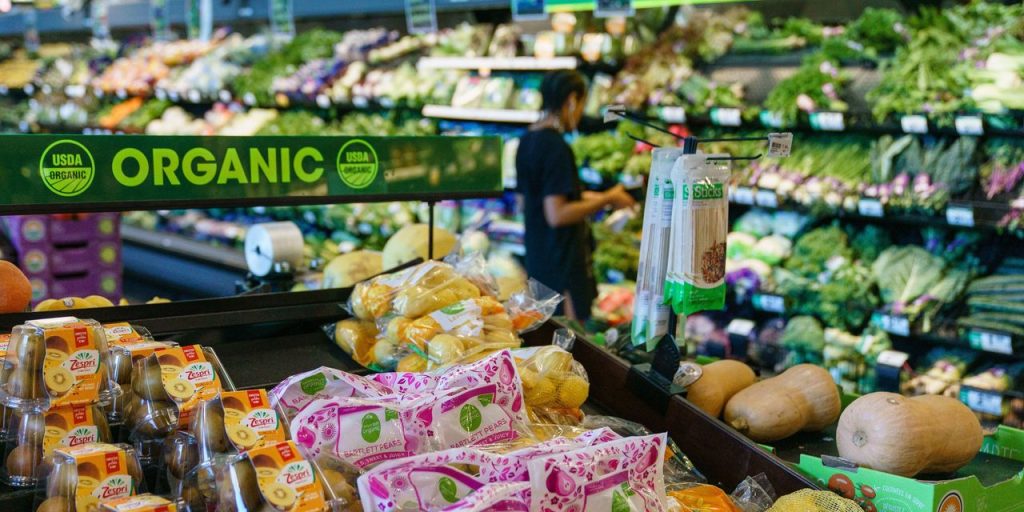 Kroger’s first-quarter earnings may get boost from pharmacy sales, but Albertson’s deal unlikely to close soon, analysts say