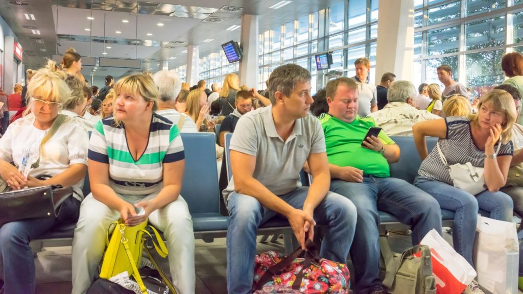 ‘Why are clubs so crowded these days?’ Airport lounges have lost their peaceful privilege, are they worth it anymore?