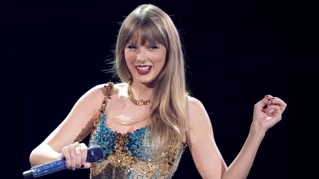 Taylor Swift is on track to earn $332 million this year, which could make her the highest-paid entertainer