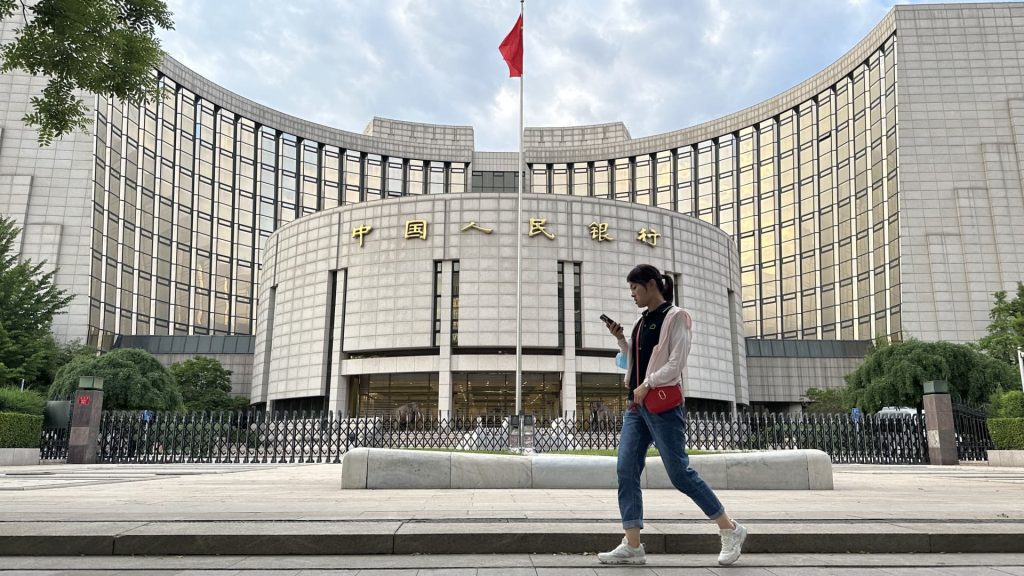 China cuts banks’ reserve ratio to aid recovery