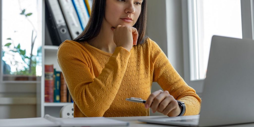 U.S. mortgage demand drops to the lowest level in 27 years, despite drop in rates