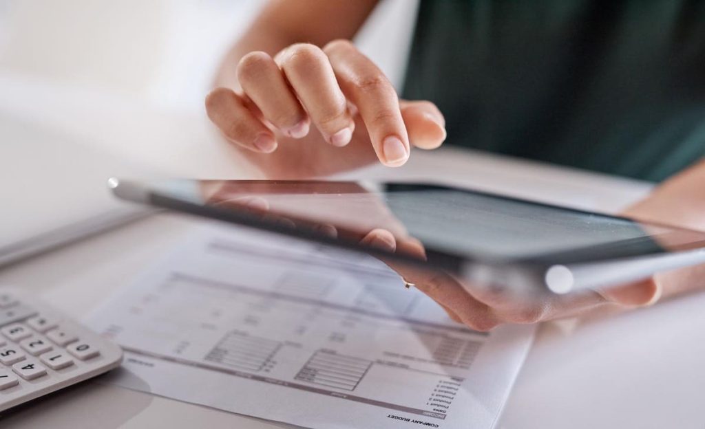 Your First Look At 2024 Tax Rates: Projected Brackets, Standard Deduction Amounts And More