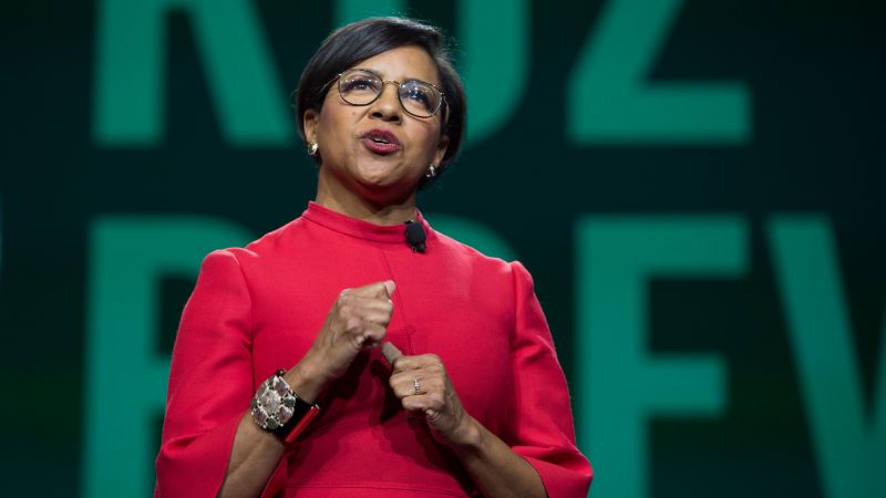 Walgreens CEO steps down