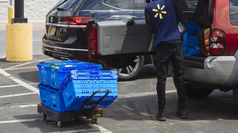Walmart cut starting pay for some new jobs