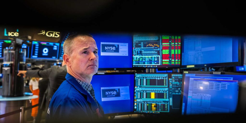 GE, GM, Verizon, 3M, RTX, HCA Healthcare, Spotify, Coinbase, and More Stock Market Movers